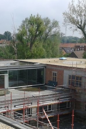 Gamybinių patalpų stogo hidroizoliacijos įrengimas Menene, Belgija