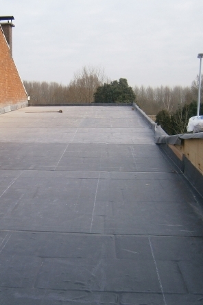 Garažo stogas dengtas Firestone EPDM membrana, Belgija